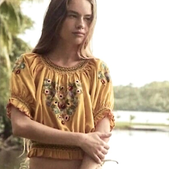 💋SOLD💋✨💛💐DÔEN  ‘Antonella’ Embroidered Floral Heart Hungarian Smocked Top XS - Picture 4 of 16